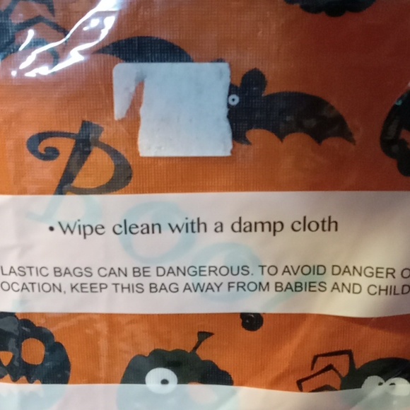 Halloween Tablecloth 🎃🎃🎃🎃 - Picture 3 of 5